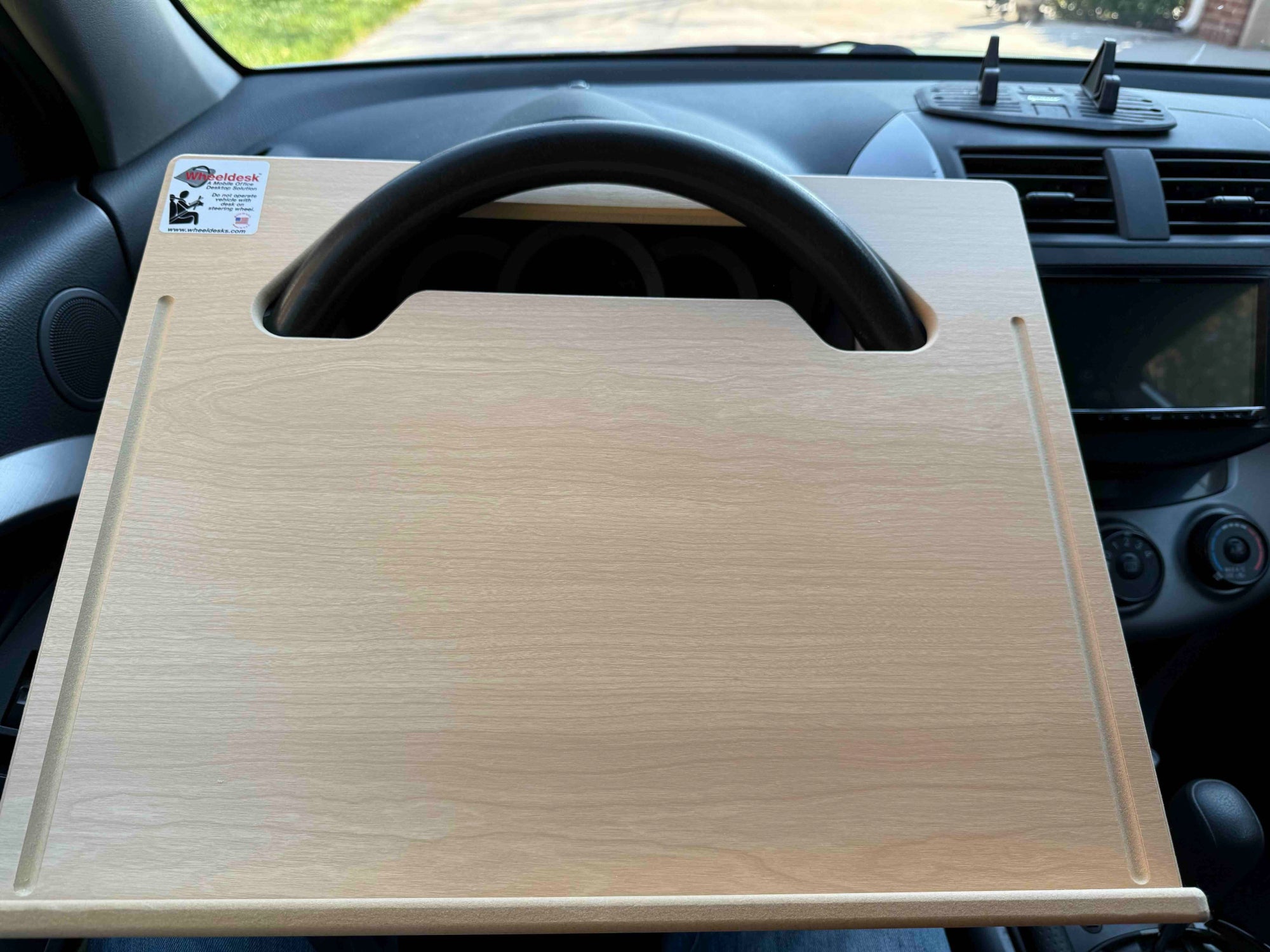 Executive WheelDesk 17-3/4″ x 14-1/2